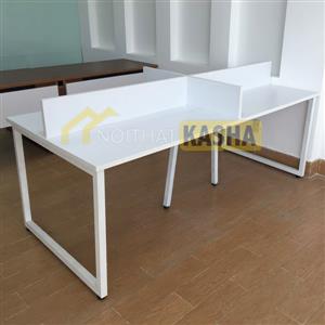 Bàn làm việc 4 chỗ ngồi có vách ngăn BC02