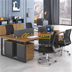 Bàn làm việc 4 chỗ ngồi đối có vách ngăn BC25