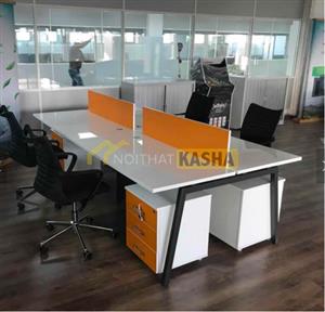 Bàn làm việc cụm chân sắt hộp có vách ngăn BC28