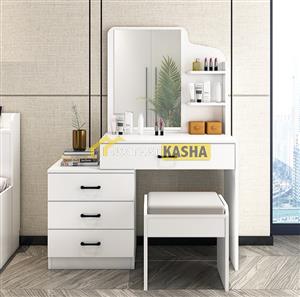 Bàn trang điểm hiện đại có ghế BP07