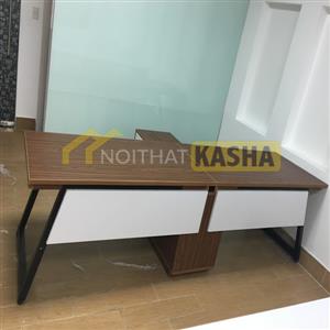 Bàn trưởng phòng chân xéo đôi có hộc tủ BLV16