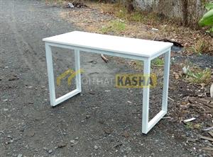 Bàn văn phòng chân sắt có khung xương BLV36