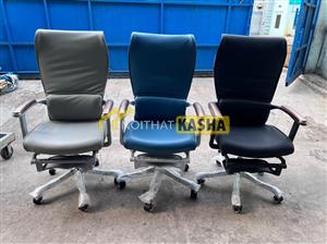 Ghế văn phòng xoay da GTP50