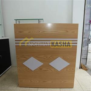 Quầy lễ tân nhỏ màu vàng QLT25